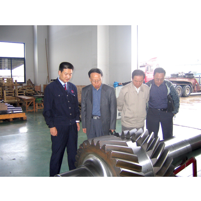 中國齒輪協會秘書長王聲堂視察天山重工